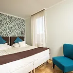 Hotel Dom 4*