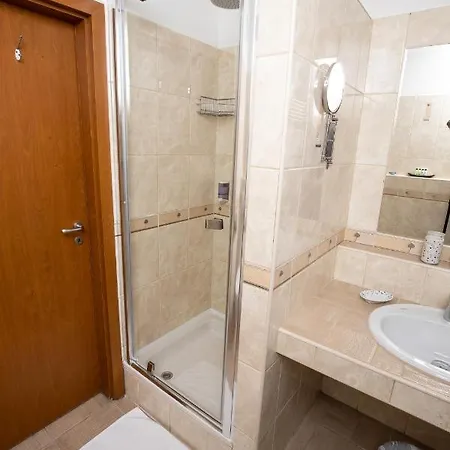 Dom Hotel 4*