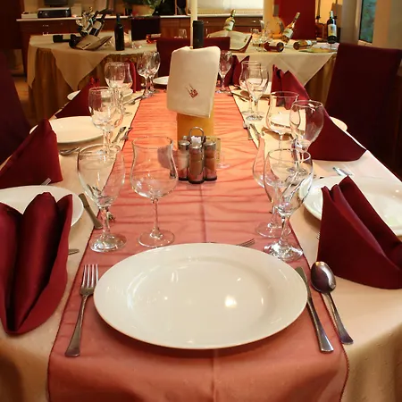 Hotel Dóm 4*