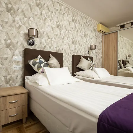 Dom Hotel 4*