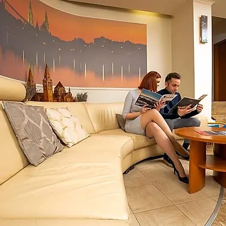 Otel Dom 4*