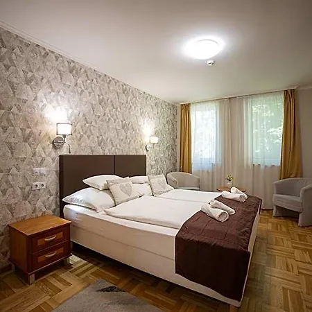 Otel Dom