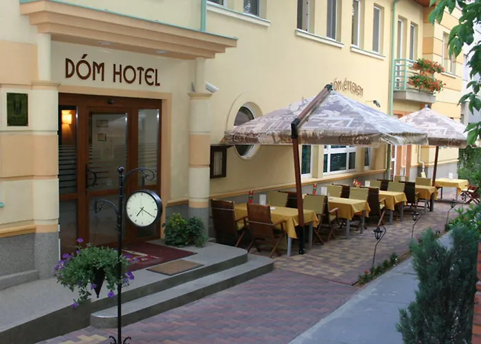 Dóm Hotel